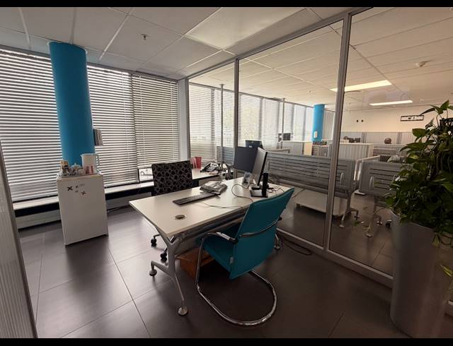 1,523M² OFFICE TO LET IN SOMERSET PARK